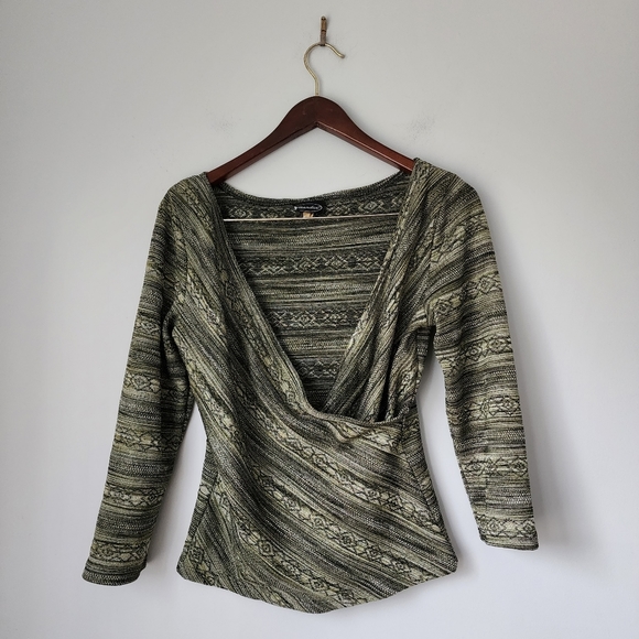 Y2K Mandee Crossover Surplice Top M Green Striped - Picture 6 of 9